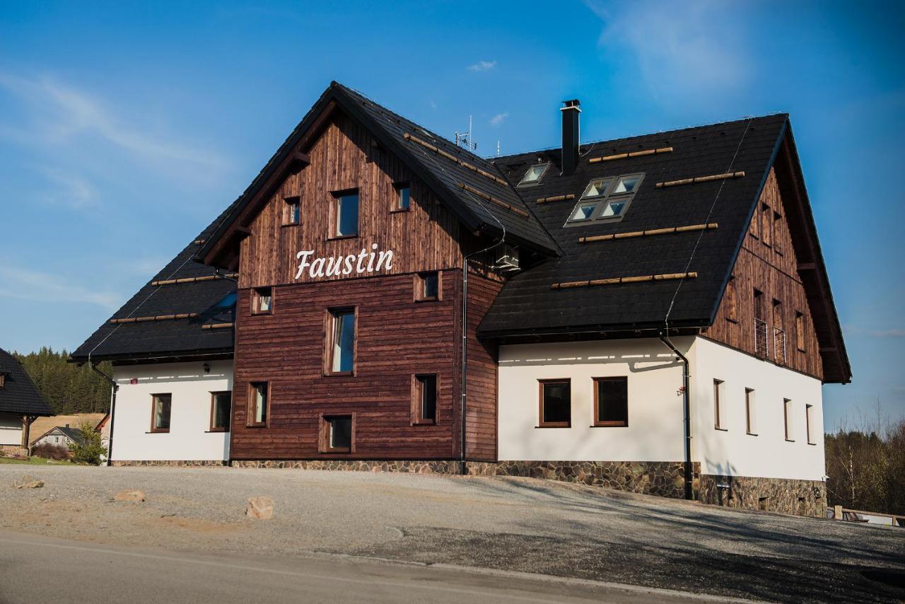 Apartmány Faustin Kvilda Esterno foto