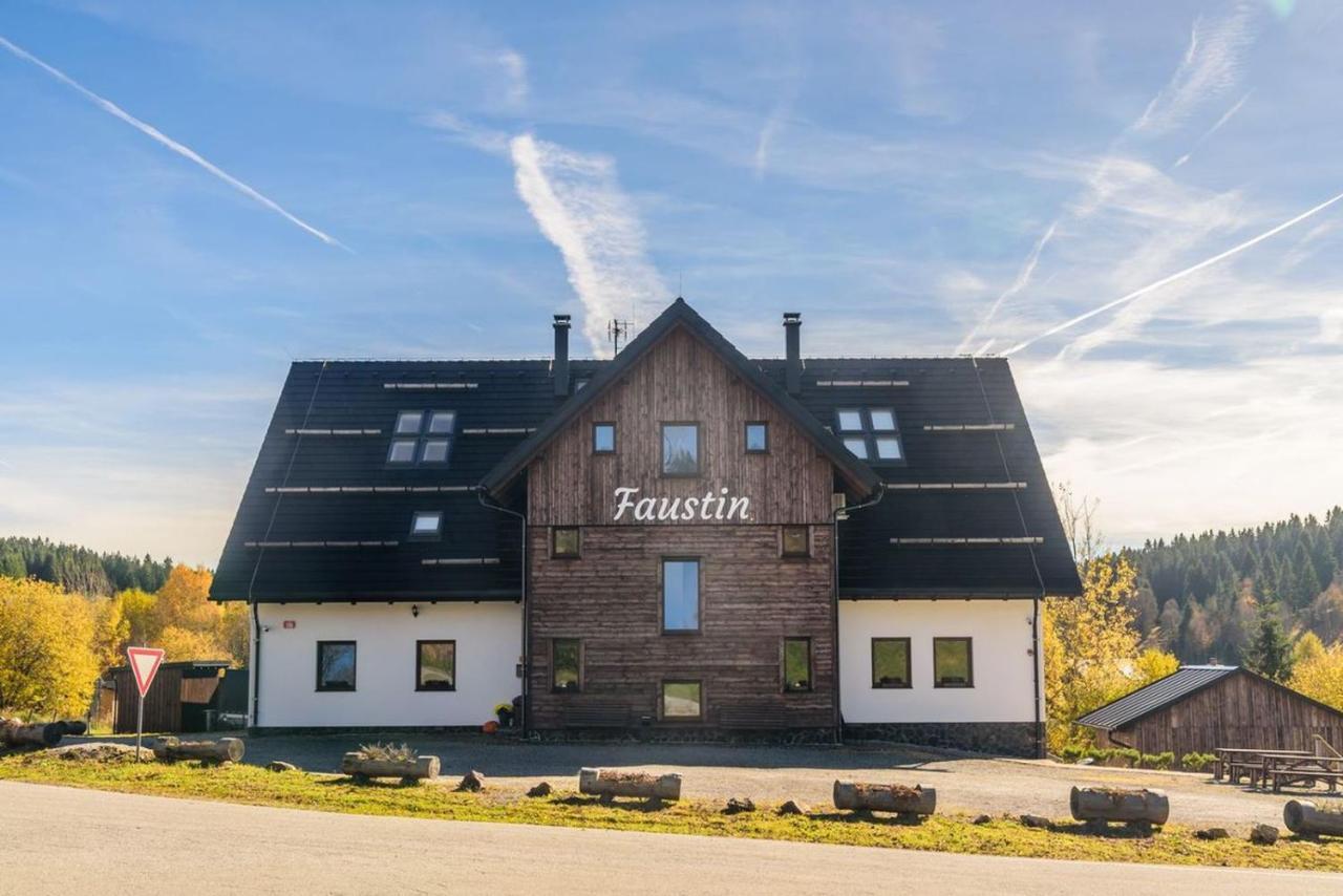 Apartmány Faustin Kvilda Esterno foto